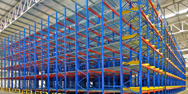 Pintar Fachadas de Naves Industriales, Fábricas y Almacenes Zaragoza · Pintura para Pintado de Naves, Fábricas y Grandes Estructuras