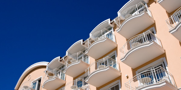 Trabajos Verticales en Fachadas de Edificios / Viviendas · Rehabilitación de Fachadas